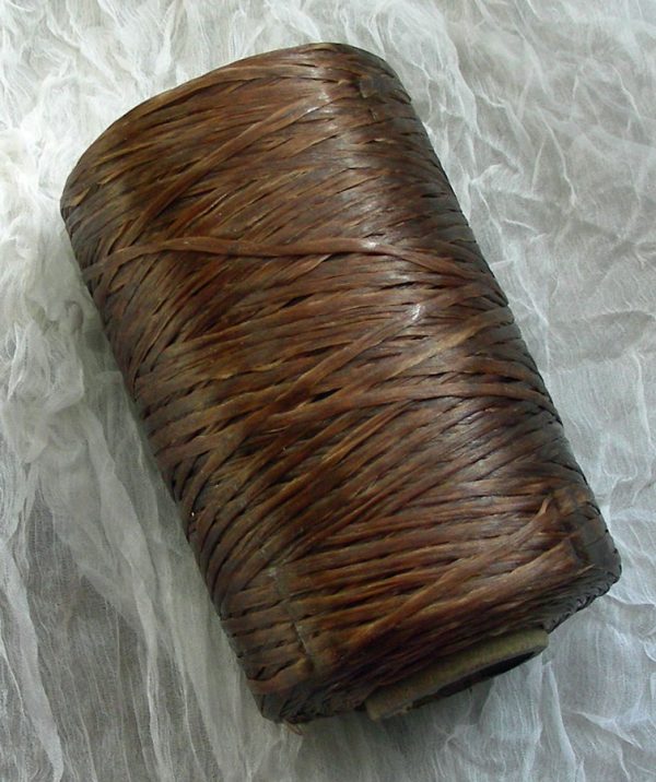 Imitation Sinew Brown 8 oz